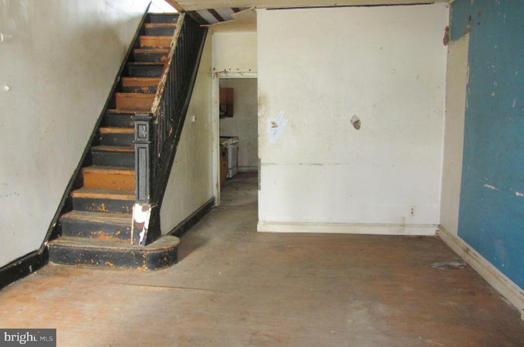 Dyre St, Philadelphia, PA 19124 #1