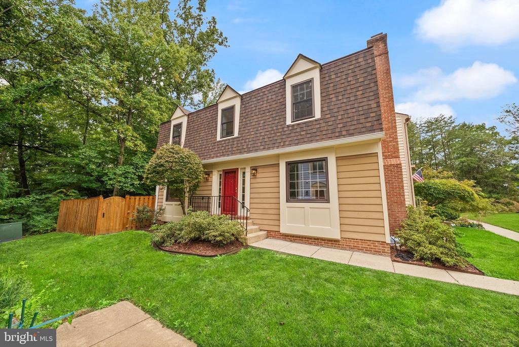 Pin Oak Dr, Springfield, VA 22153 #1