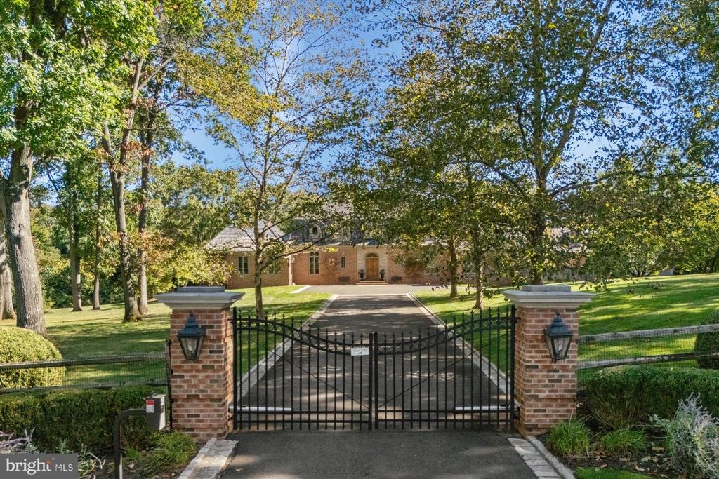 Sheaff Ln, Fort Washington, PA 19034 #1