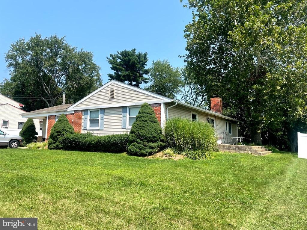 New Albany Rd, Cinnaminson, NJ 08077 #1