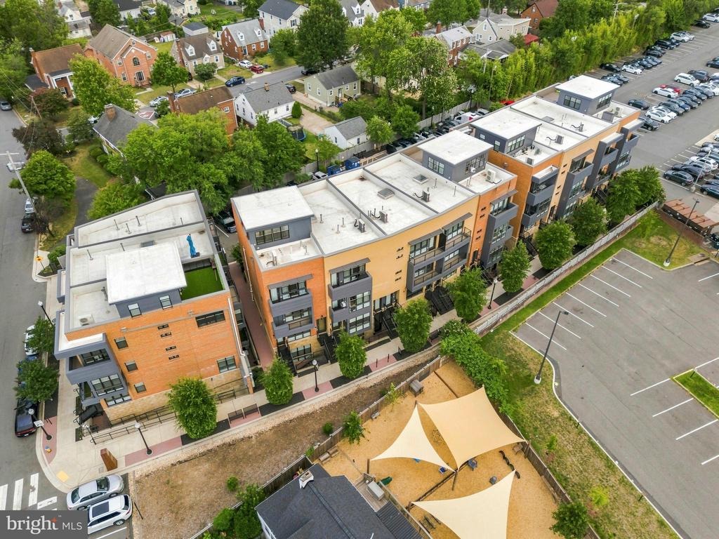 Highland St, Arlington, VA 22204 #1