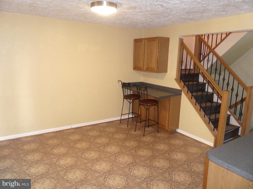 Split Oak Ct, Abingdon, MD 21009