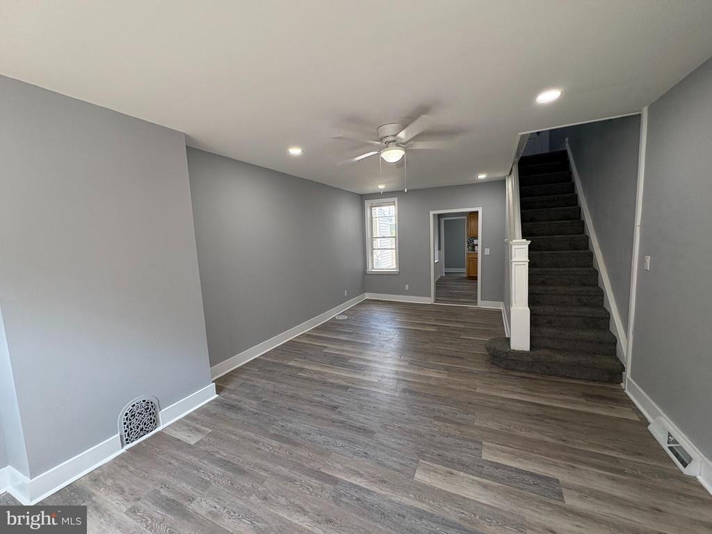 Joyce St, Philadelphia, PA 19134