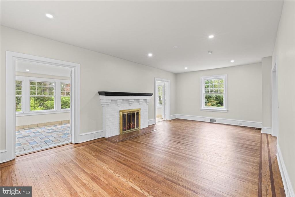 Browning Rd, Merchantville, NJ 08109