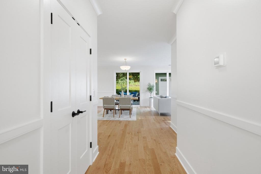 Earley St, Alexandria, VA 22304 #1