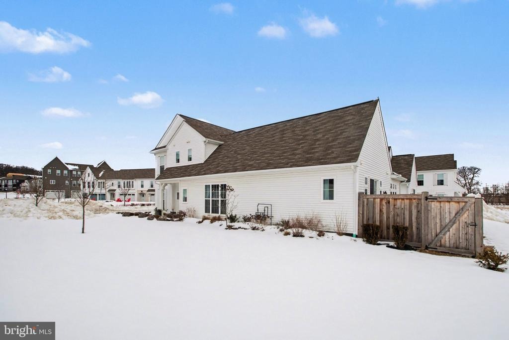 Carnegie Way, Mechanicsburg, PA 17055 #1