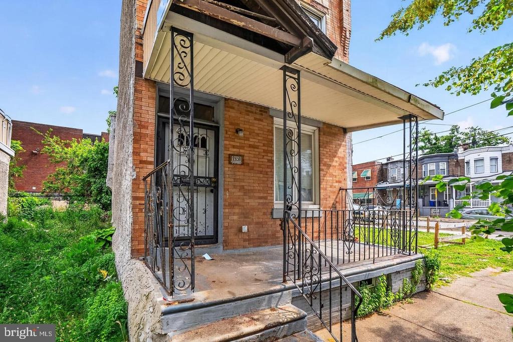 Rowan St, Philadelphia, PA 19140 #1