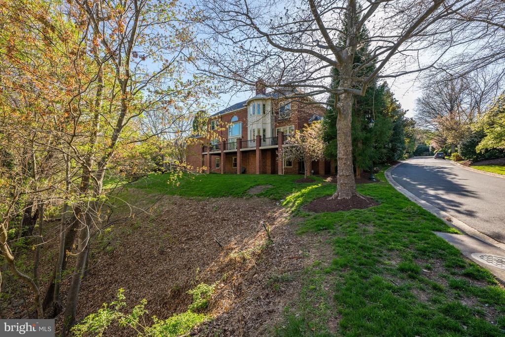 Beman Woods Way, Potomac, MD 20854 #1