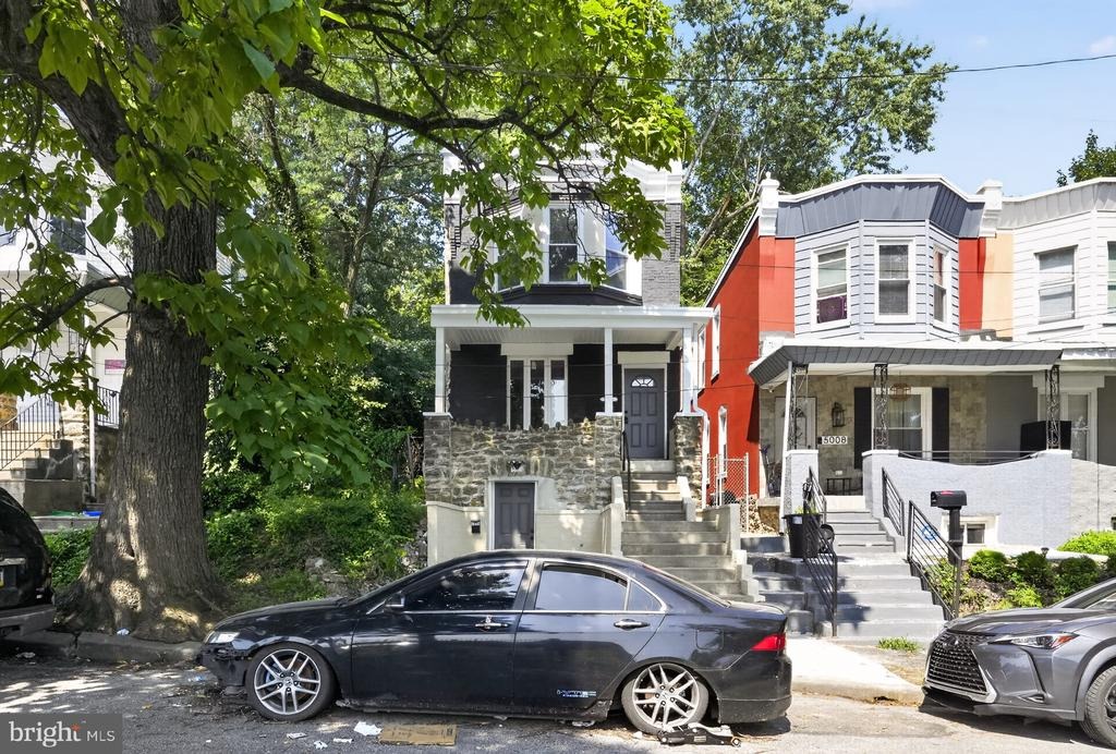 19th St, Philadelphia, PA 19141