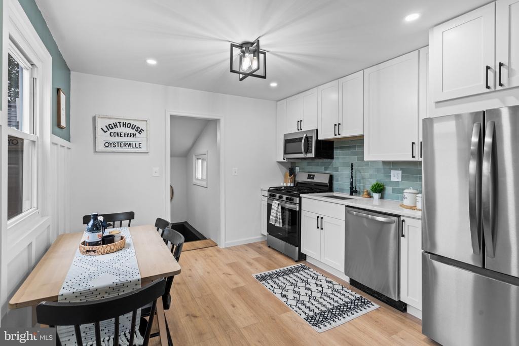 Fernglen Ave, Glen Burnie, MD 21061