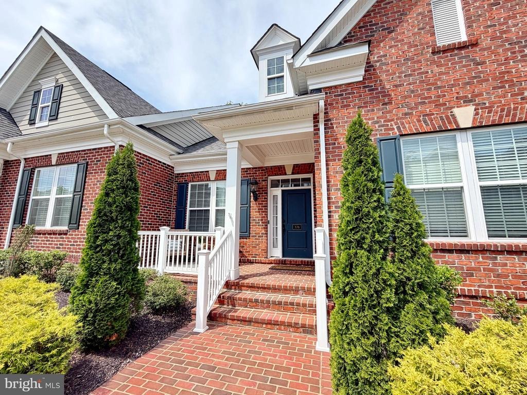 Buckeye Cir, LA Plata, MD 20646