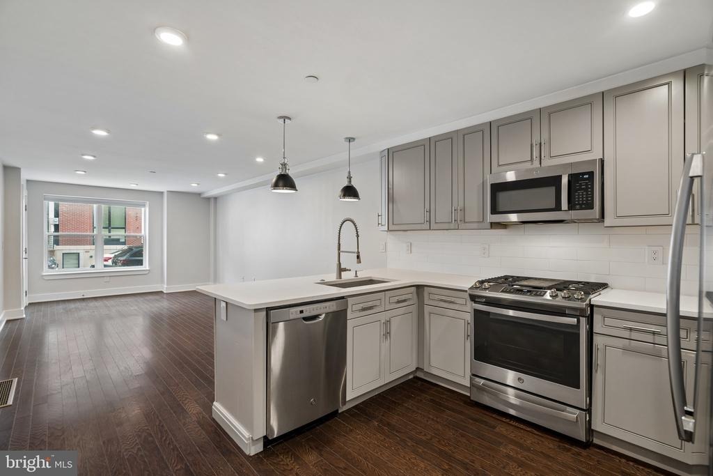 Marshall St, Philadelphia, PA 19123 #1