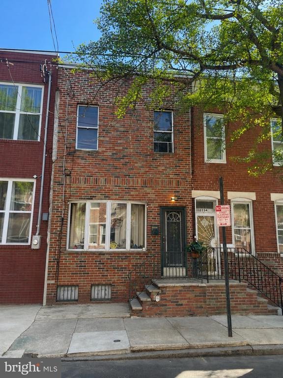 Reed St, Philadelphia, PA 19146