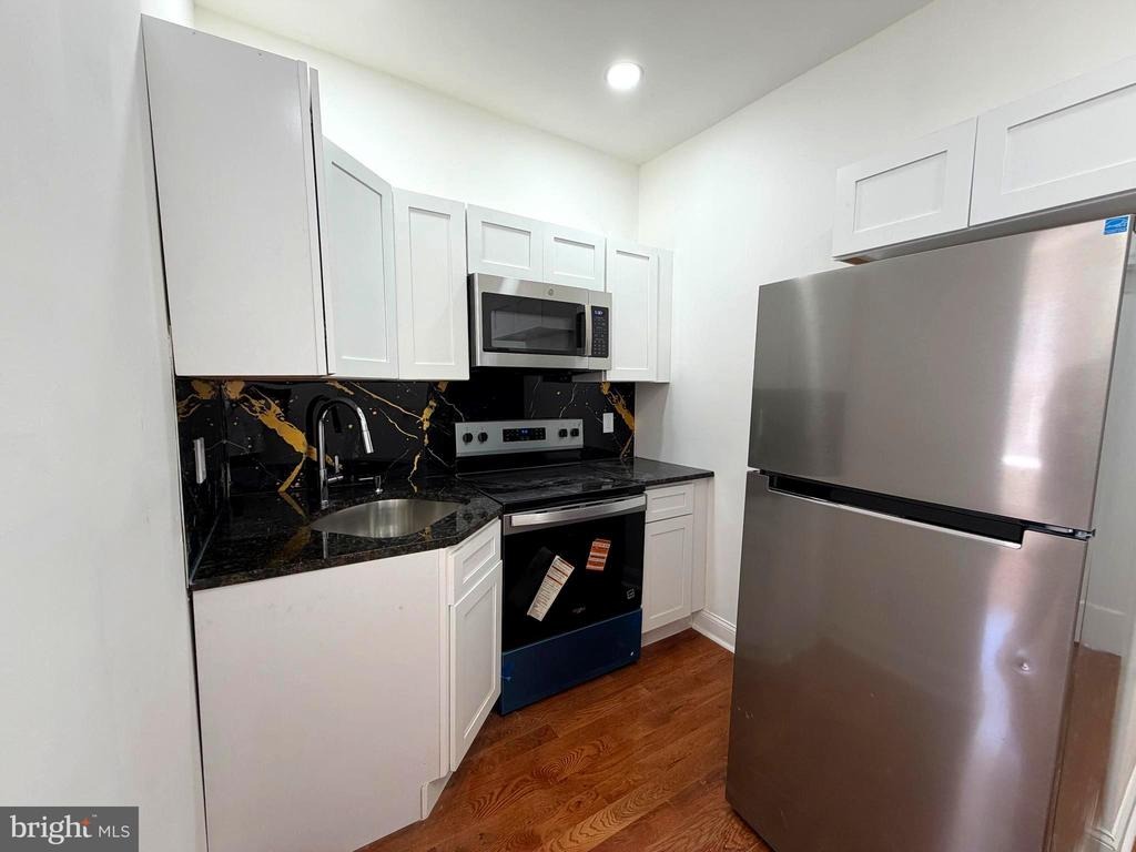 Oakdale St, Philadelphia, PA 19132 #1