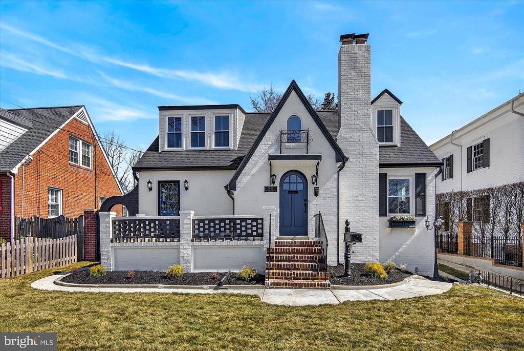 Glebe Rd, Arlington, VA 22207