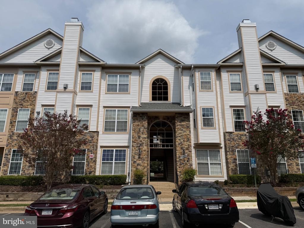 Founders Crossing Ct, Alexandria, VA 22310