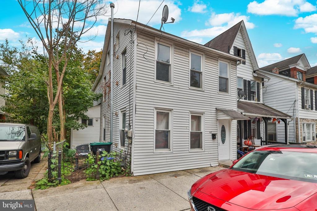 Pawnee St, Bethlehem, PA 18015