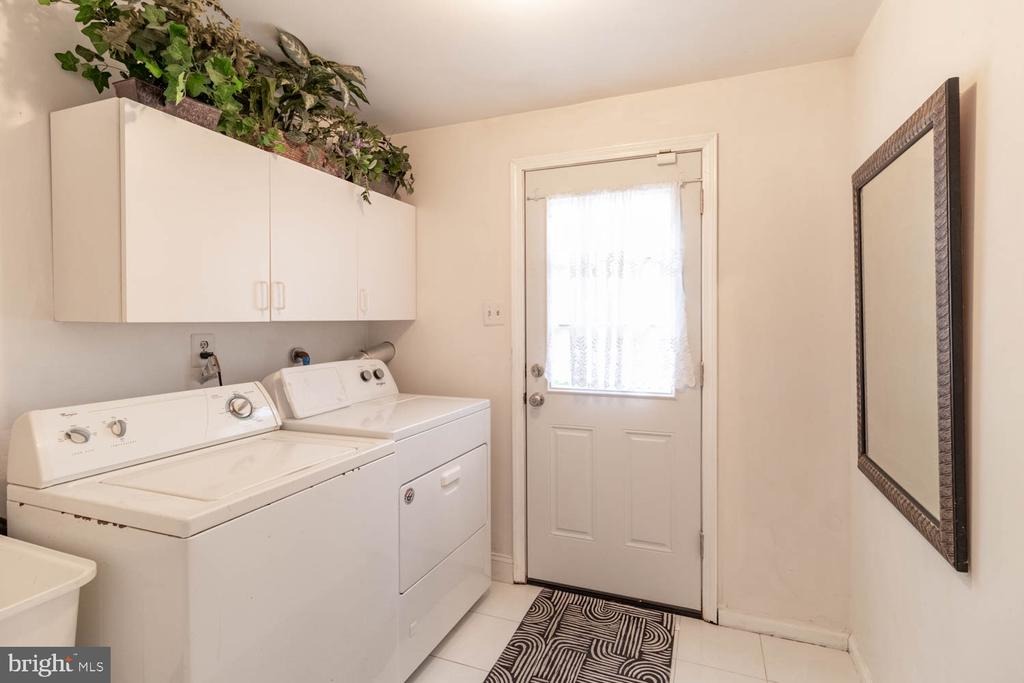 Caledonia St, Philadelphia, PA 19128
