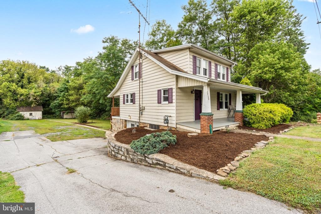 Buchanan Trl, Mercersburg, PA 17236