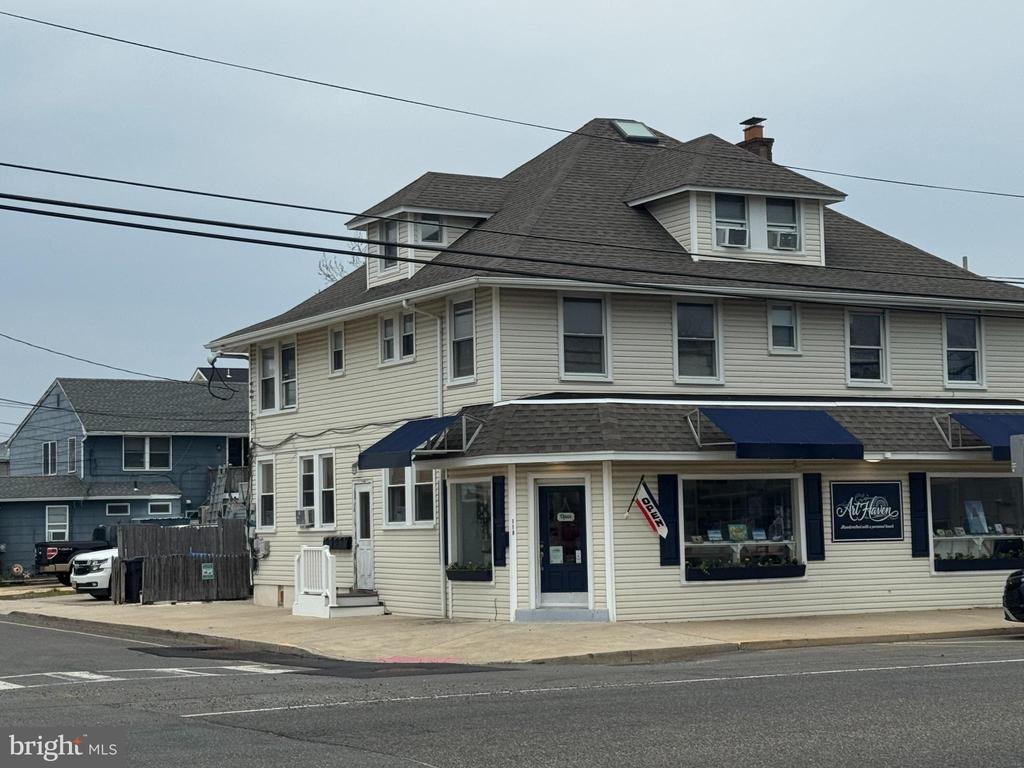 Bay Ave, Beach Haven, NJ 08008