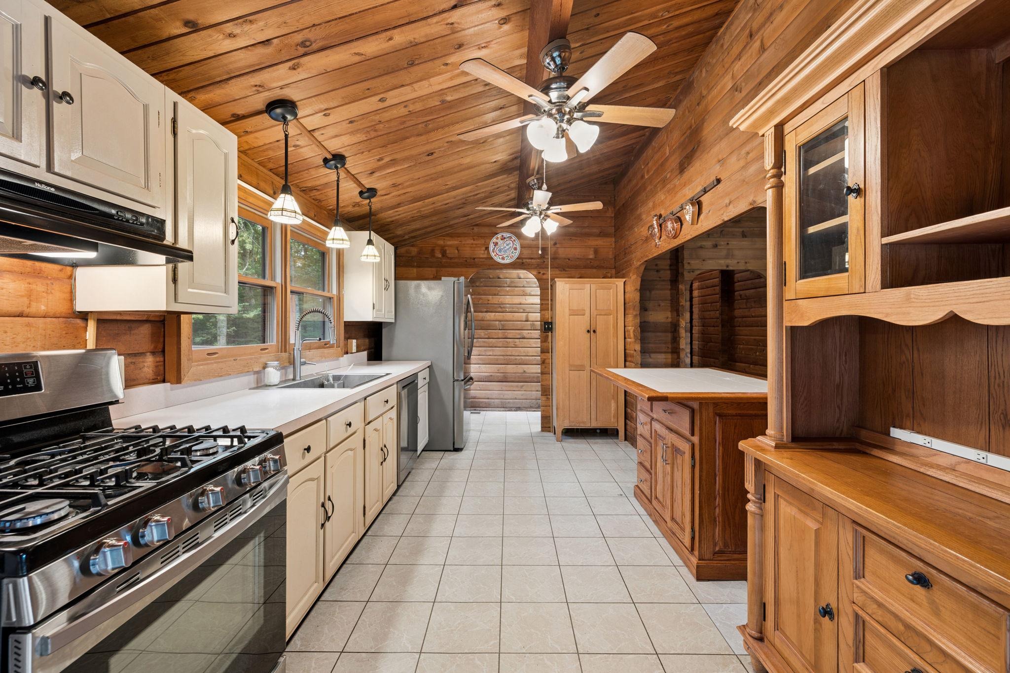 Clearfield Dr, Berkeley Springs, WV 25411