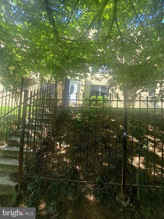 C St, Washington, DC 20019 #1
