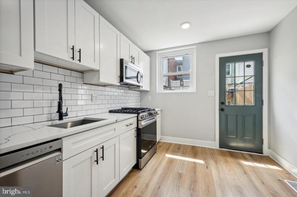 Watkins St, Philadelphia, PA 19145 #1