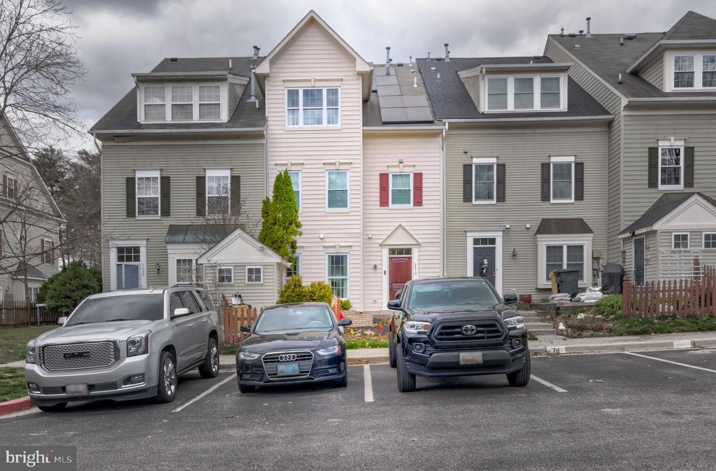 Chancellor Ct, Odenton, MD 21113