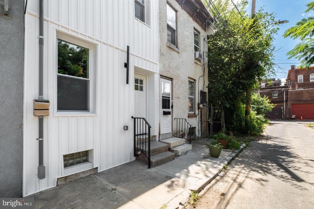 Mutter St, Philadelphia, PA 19133