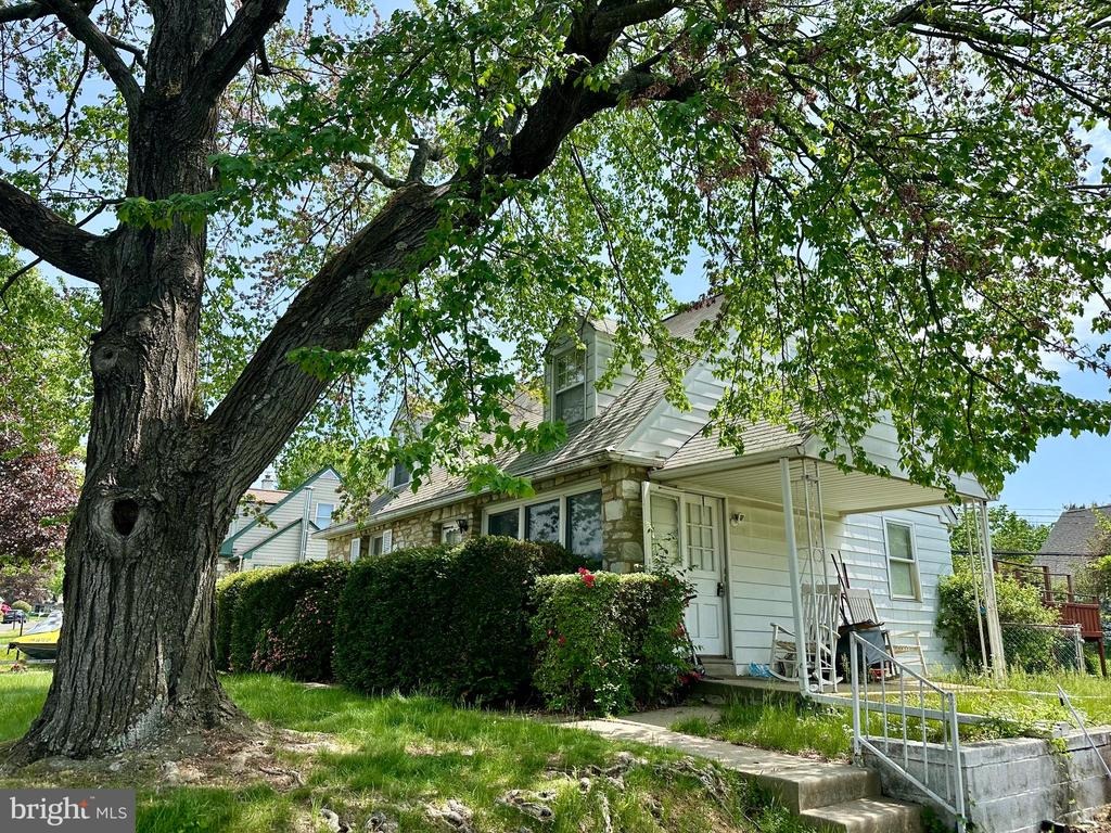 Kathy Ln, Huntingdon Valley, PA 19006