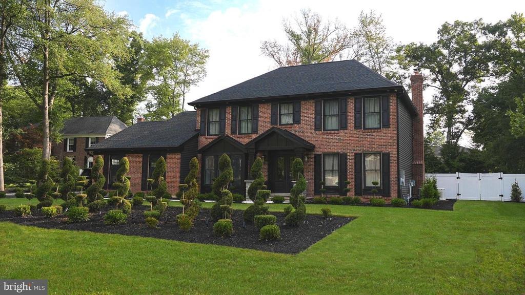 Wood Lake Ct, North Brunswick, NJ 08902