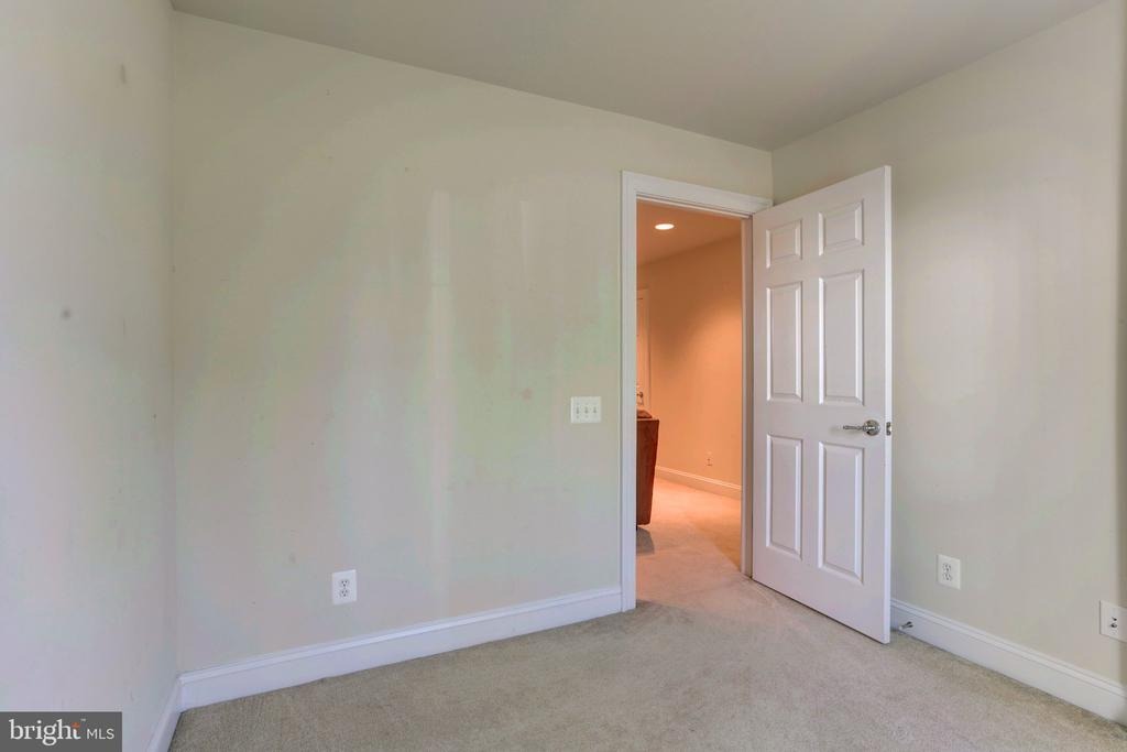 Brookmoor Ln, Woodbridge, VA 22191 #1