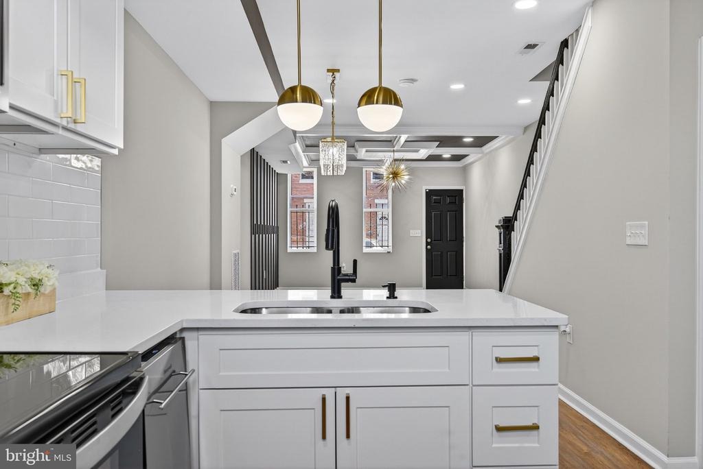 Collington Ave, Baltimore, MD 21213