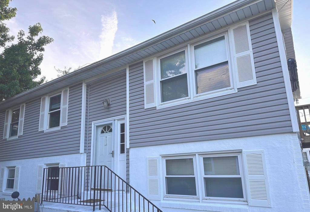 Grove Ave, Shady Side, MD 20764
