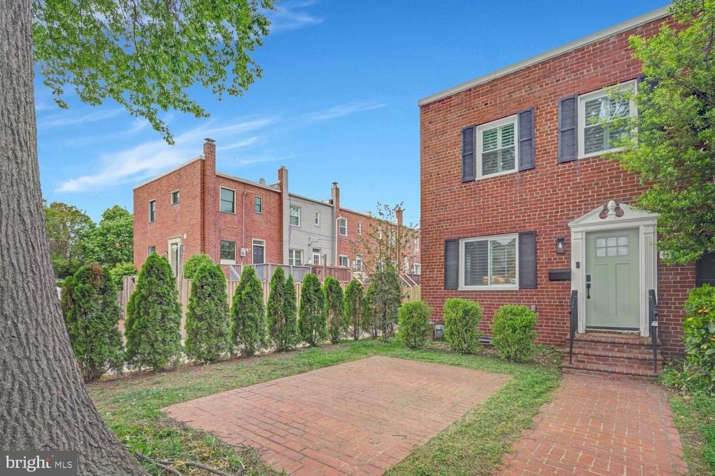 Jefferson St, Alexandria, VA 22314 #1