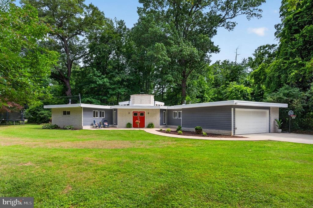 River Dr, Lorton, VA 22079 #1