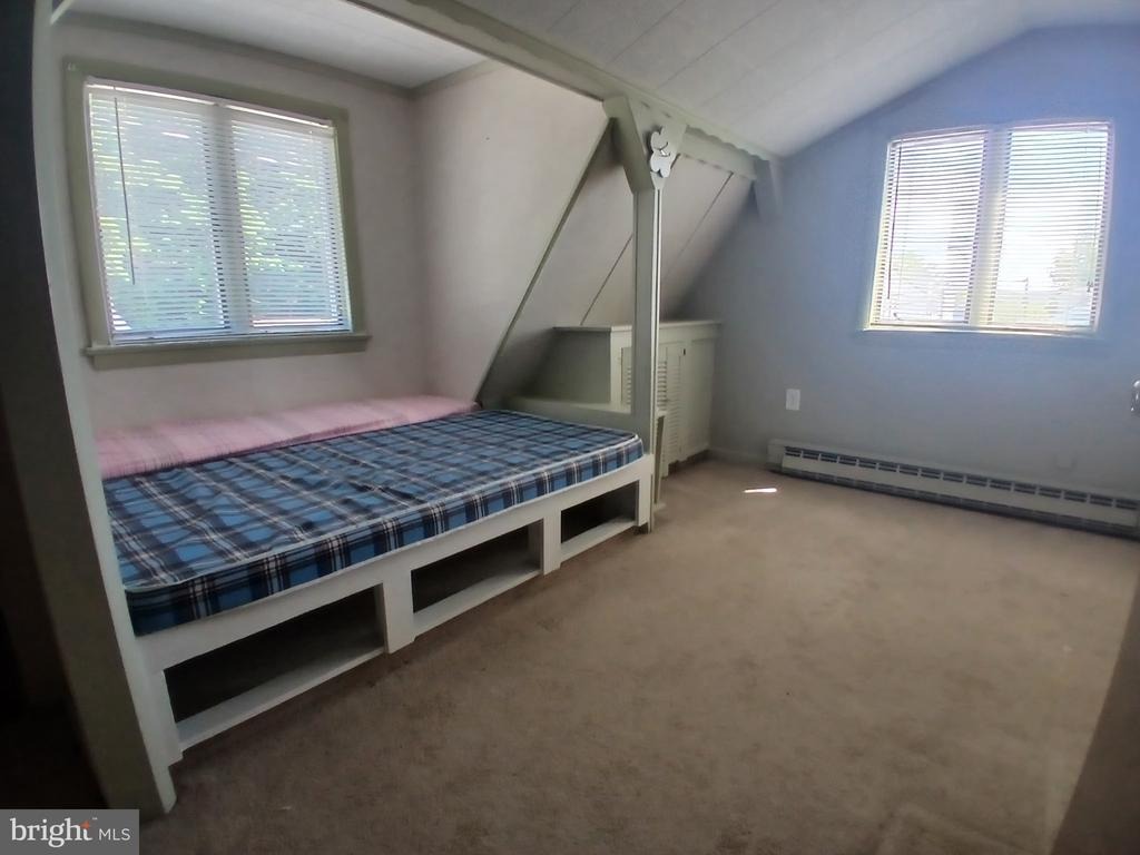 Independence St, Coal Township, PA 17866