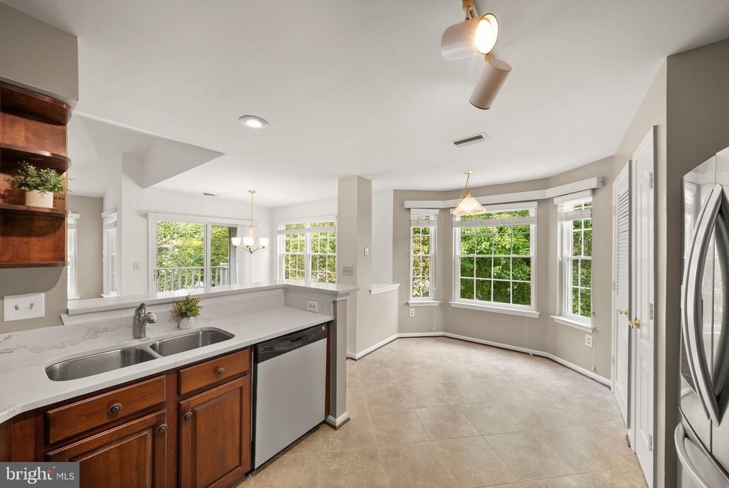 Willoughby Newton Dr, Centreville, VA 20120 #1