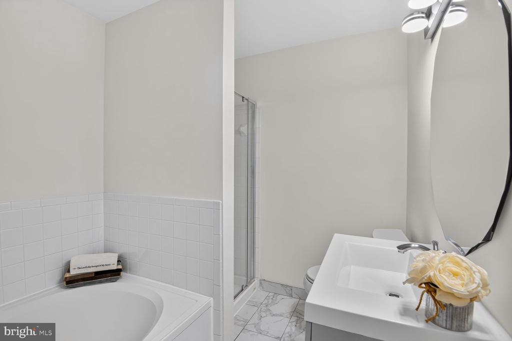 Lake Pointe Ct, Upper Marlboro, MD 20774 #1