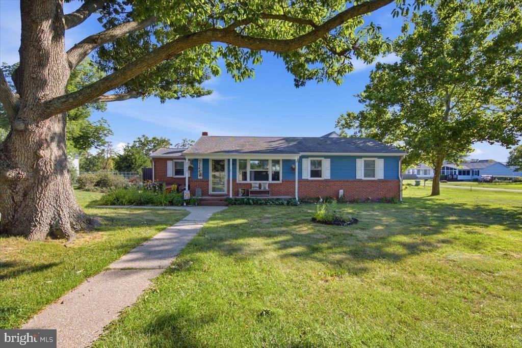 Camper Cir, Tilghman, MD 21671
