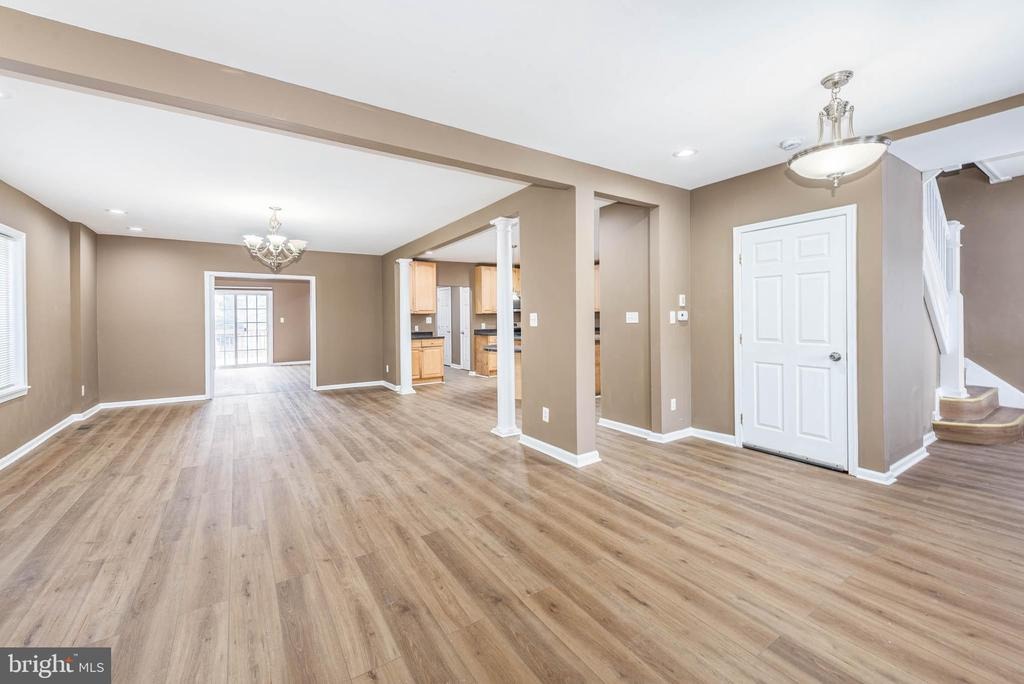 Barrington Rd, Gwynn Oak, MD 21207
