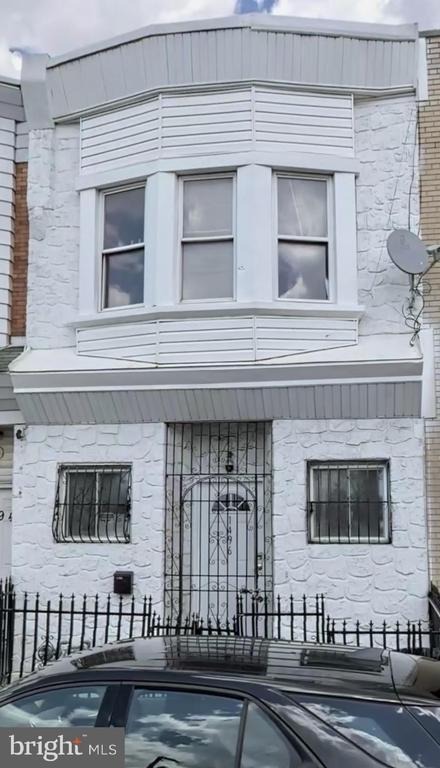 Mount Ephraim Ave, Camden, NJ 08104