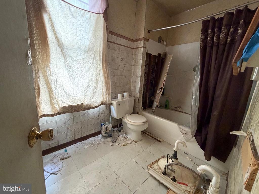 Weymouth St, Philadelphia, PA 19134 #1
