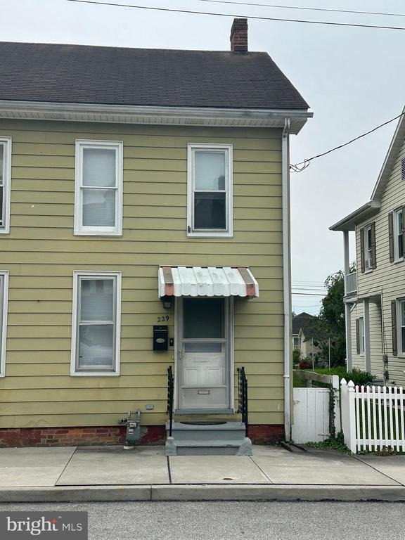 Locust St, Hanover, PA 17331 #1