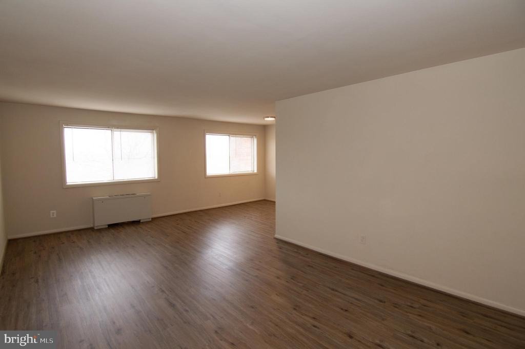 Dickerson St, Arlington, VA 22204