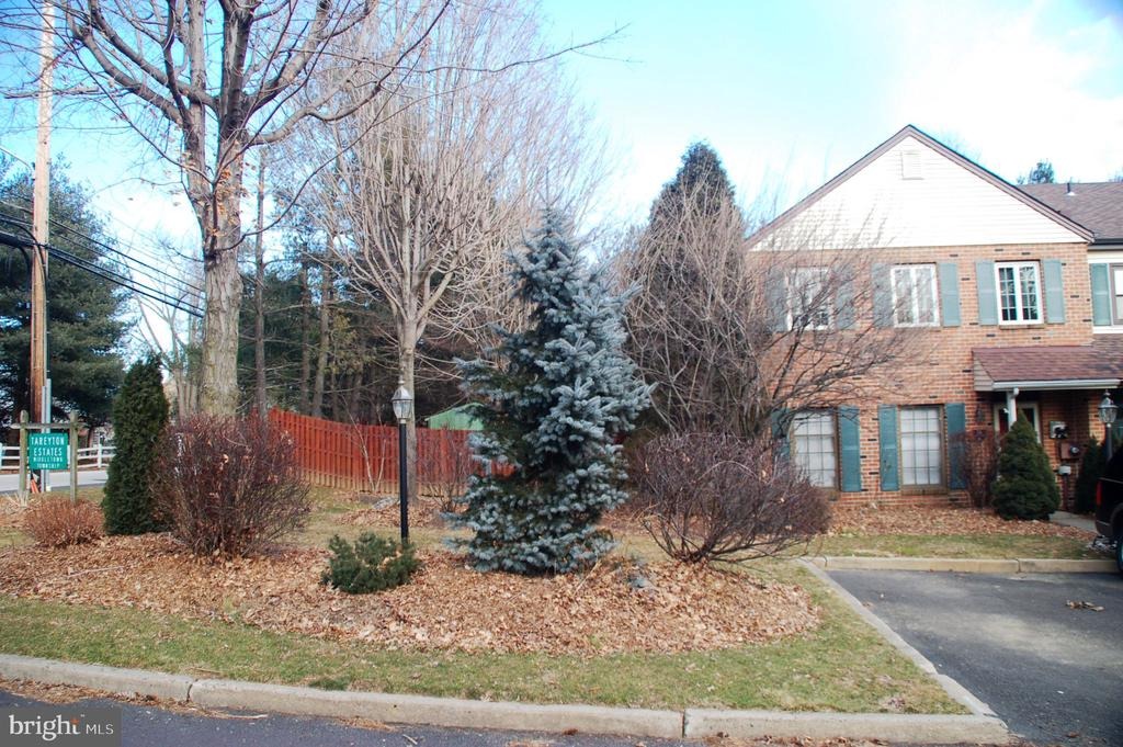 Kenton Dr, Langhorne, PA 19047 #1
