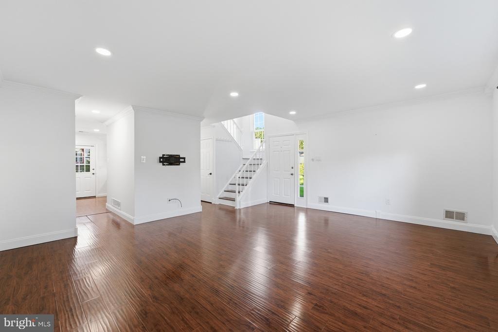 Carlyle Ct, Robbinsville, NJ 08691 #1
