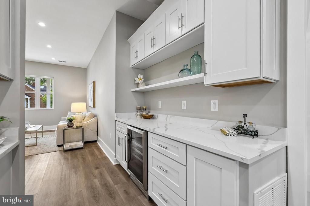 George Mason Dr, Arlington, VA 22203 #1