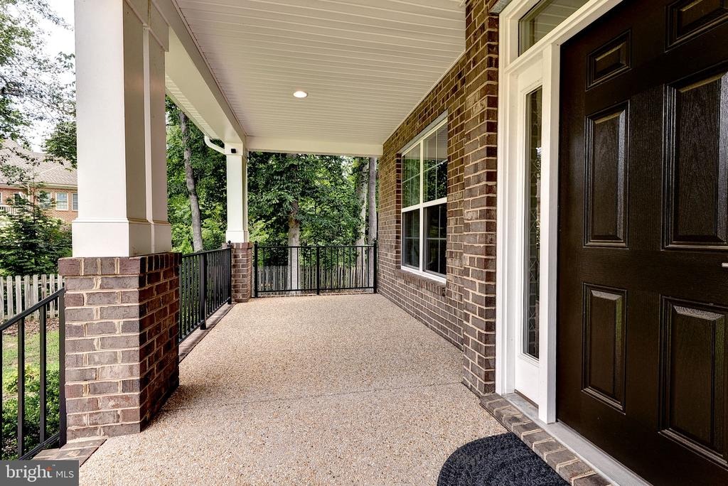 Shoreline Ct, Williamsburg, VA 23185
