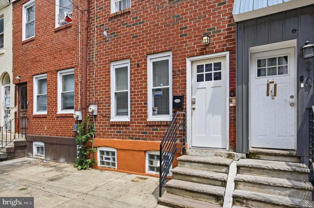 Franklin St, Philadelphia, PA 19122